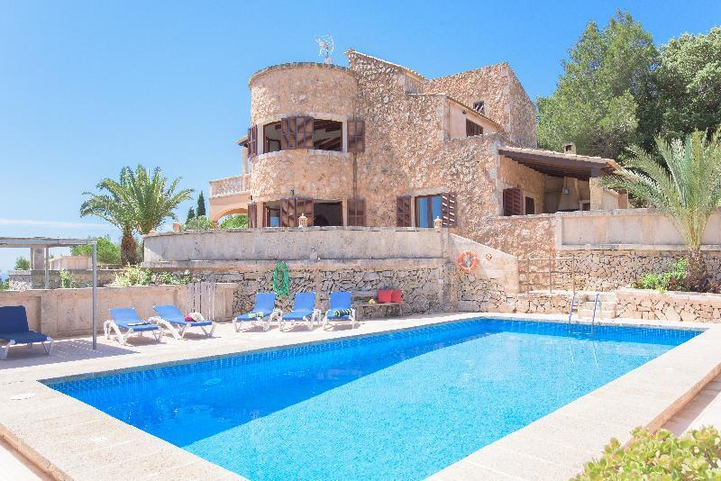 Roca Villa Felanitx